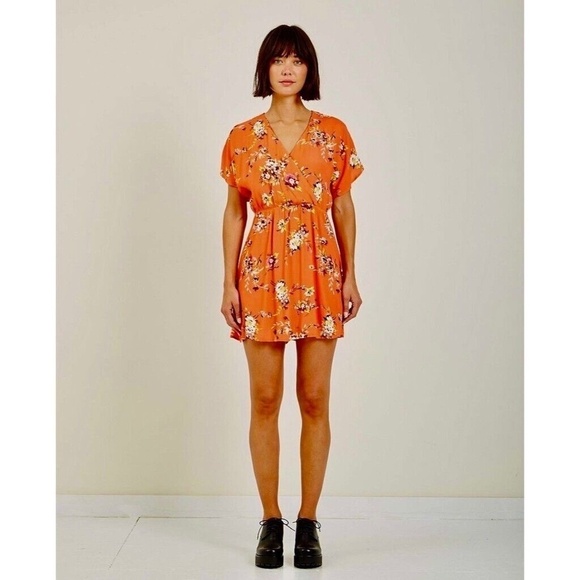 OBEY Pinot Floral Mini Dress Dolman Surplice Coral Pink Orange Boho X-Small - Picture 1 of 14